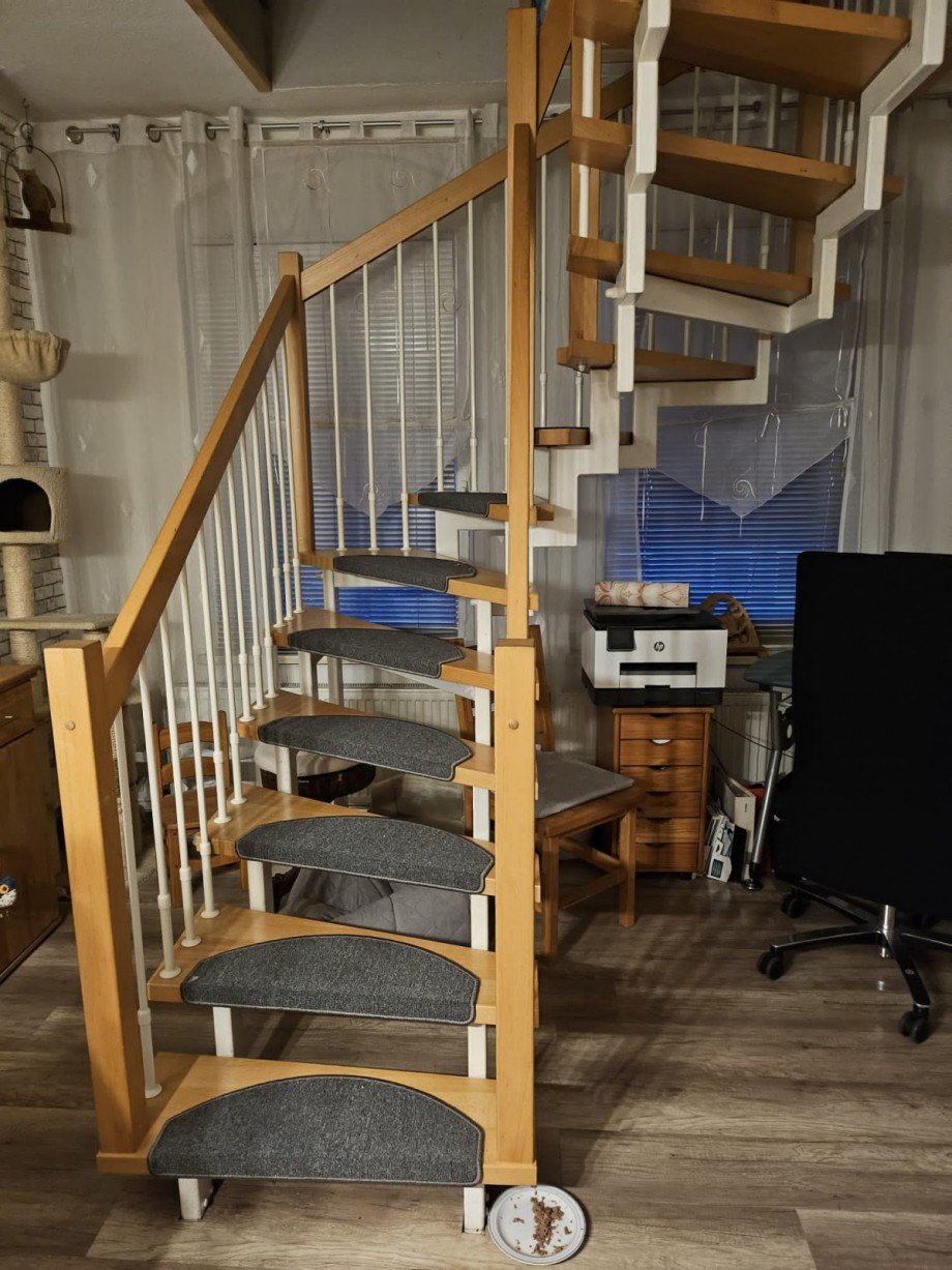 Treppe Dachgeschosswohnung Braunschweig