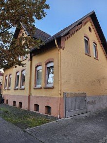Hausansicht Dachgescho�wohnung f�r Selbstnutzer oder als Kapitalanleger in zentrumsnaher Lage !