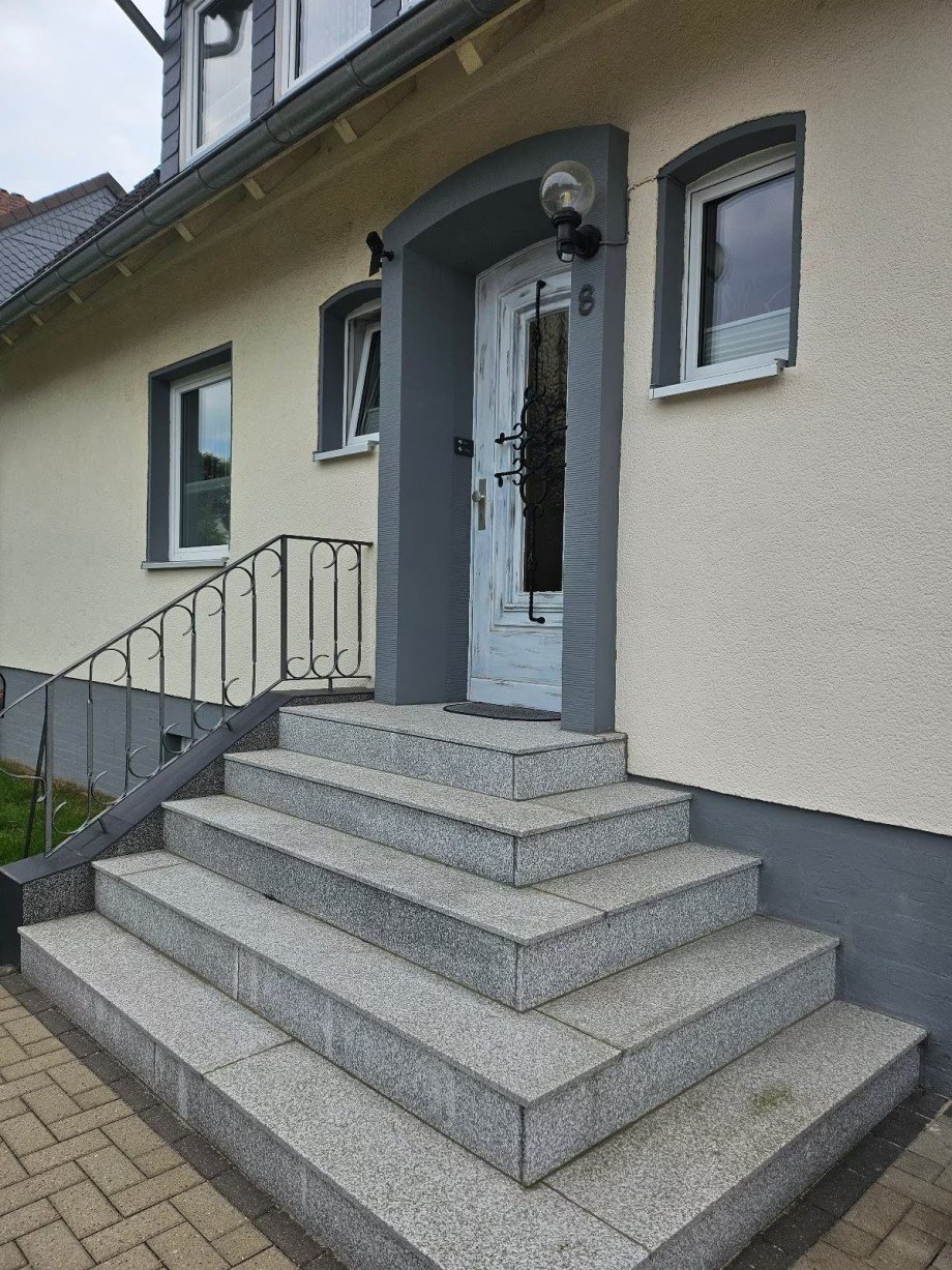4f9845e9-5148-4c1c-8432-c0d6213dbdcd Zweifamilienhaus Peine