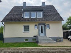 Hauptbild Gepflegtes Zweifamilienhaus in Top-Lage von Peine - provisionsfrei für den Käufer