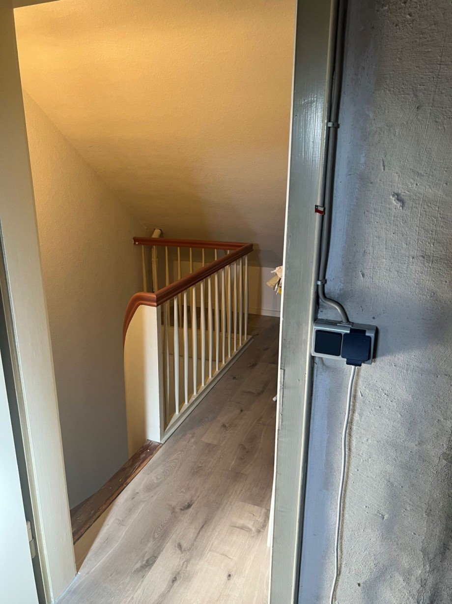 Treppe zum DG Reihenmittelhaus Hannover