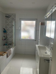 Badezimmer Einfamilienhaus nahe S�dsee - mit gro�er Garage, Platz zum Leben & echtem Wohlf�hlfaktor